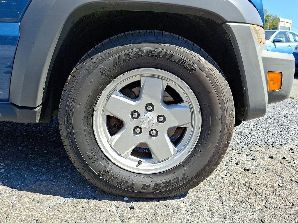 used 2005 Jeep Liberty car, priced at $7,995