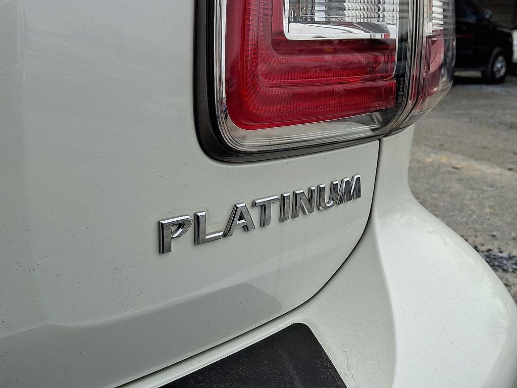 used 2017 Nissan Armada car