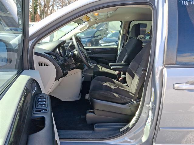 used 2015 Dodge Grand Caravan car, priced at $15,995