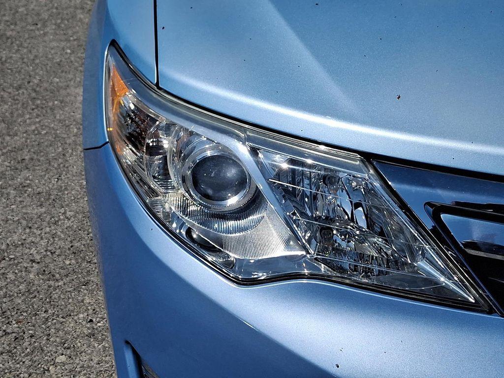 used 2012 Toyota Camry Hybrid car, priced at $17,495