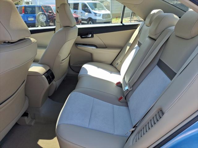 used 2012 Toyota Camry Hybrid car, priced at $17,995