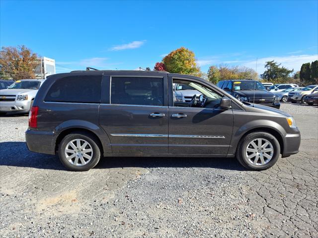 used 2016 Chrysler Town & Country car, priced at $15,995