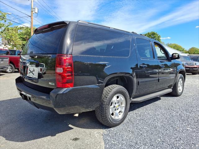 used 2011 Chevrolet Suburban car, priced at $24,995