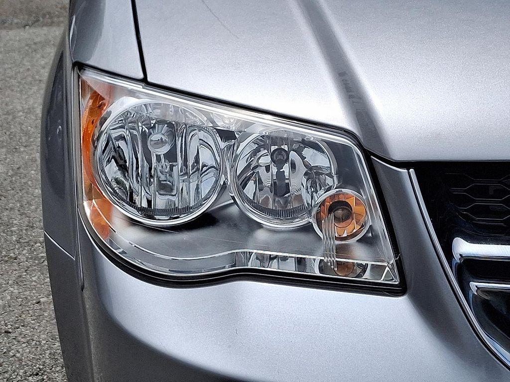 used 2013 Dodge Grand Caravan car, priced at $13,995