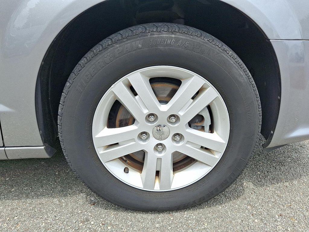 used 2013 Dodge Grand Caravan car, priced at $13,995