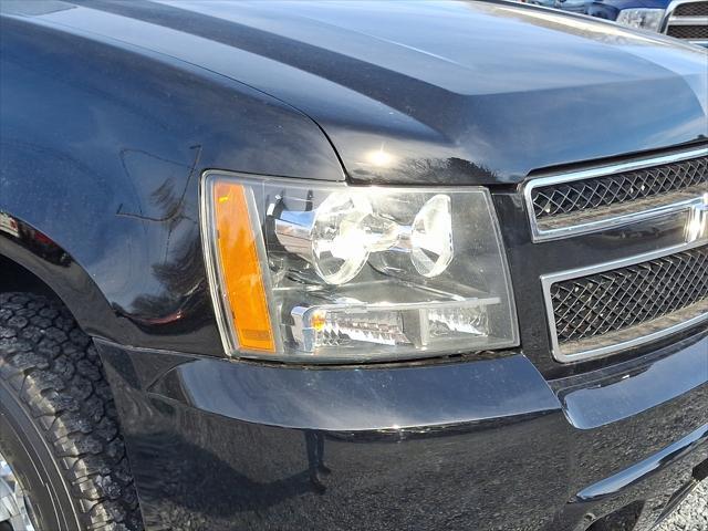 used 2008 Chevrolet Suburban car, priced at $18,995