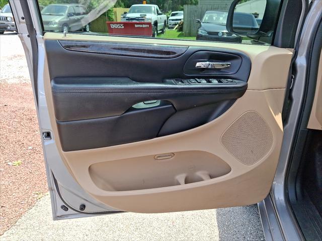 used 2016 Dodge Grand Caravan car, priced at $18,995