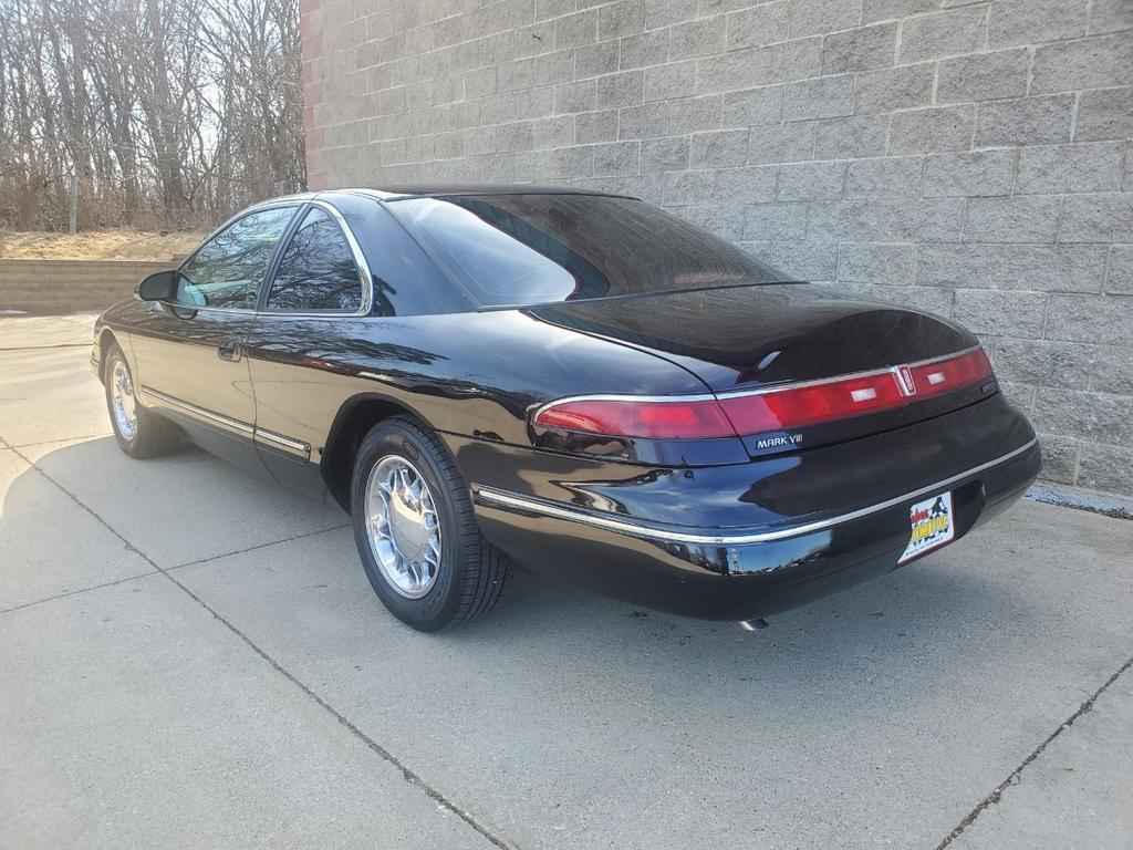 used 1993 Lincoln Mark VIII car, priced at $15,995