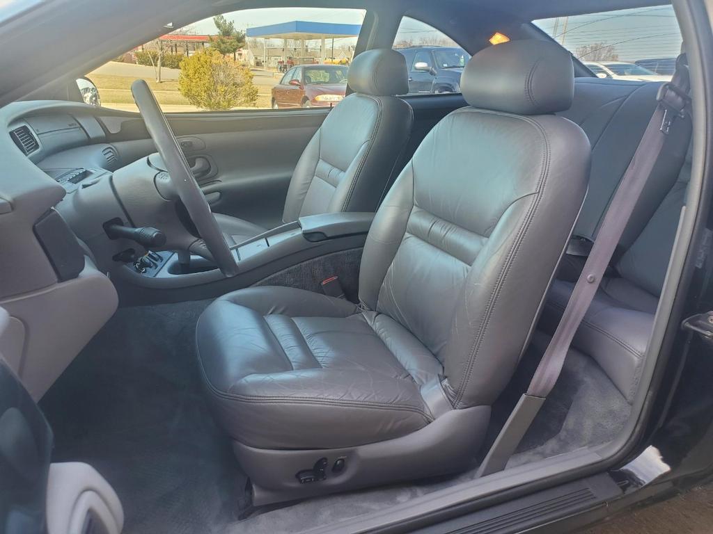 used 1993 Lincoln Mark VIII car, priced at $15,995