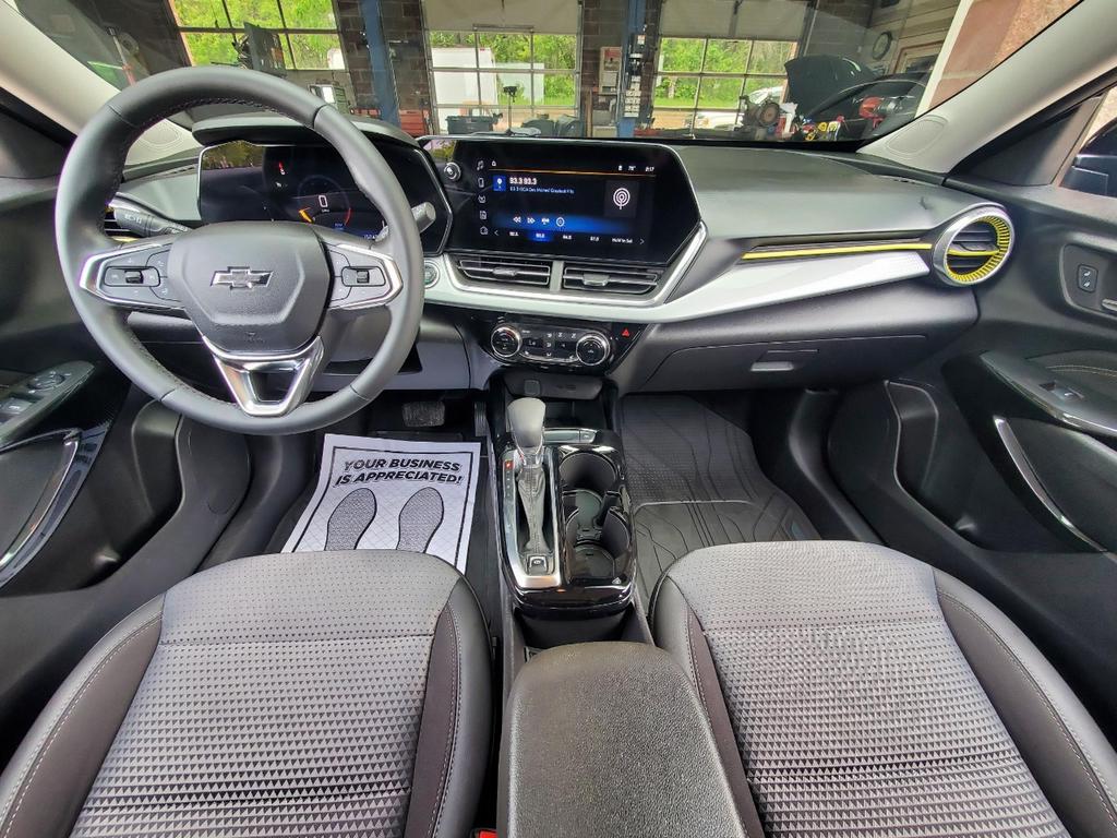 used 2024 Chevrolet Trax car, priced at $17,995