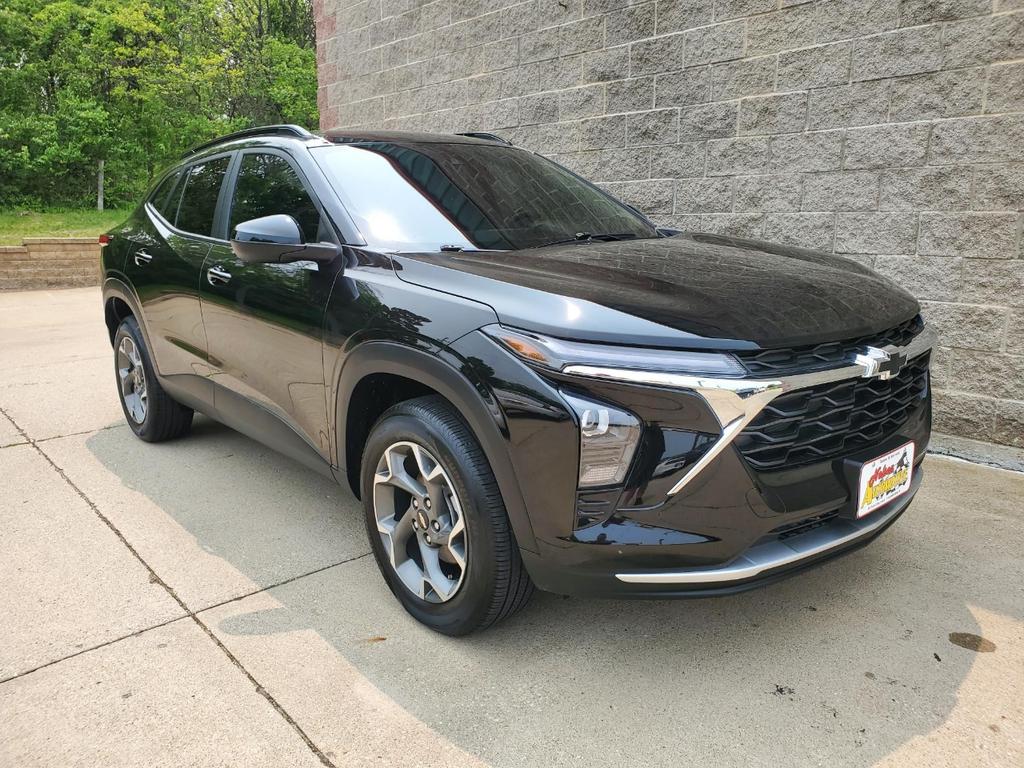 used 2024 Chevrolet Trax car, priced at $17,995