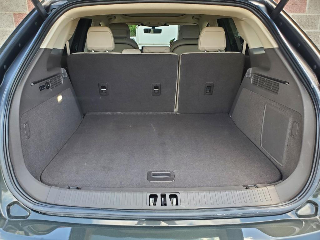 used 2023 Lincoln Nautilus car, priced at $35,995