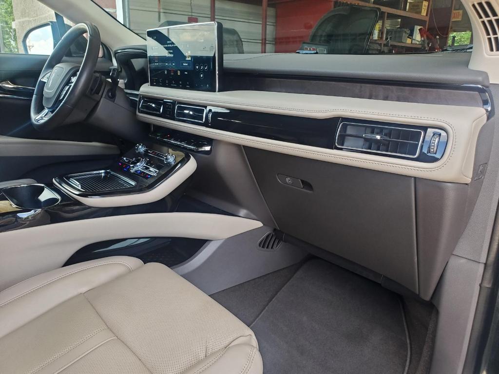 used 2023 Lincoln Nautilus car, priced at $35,995