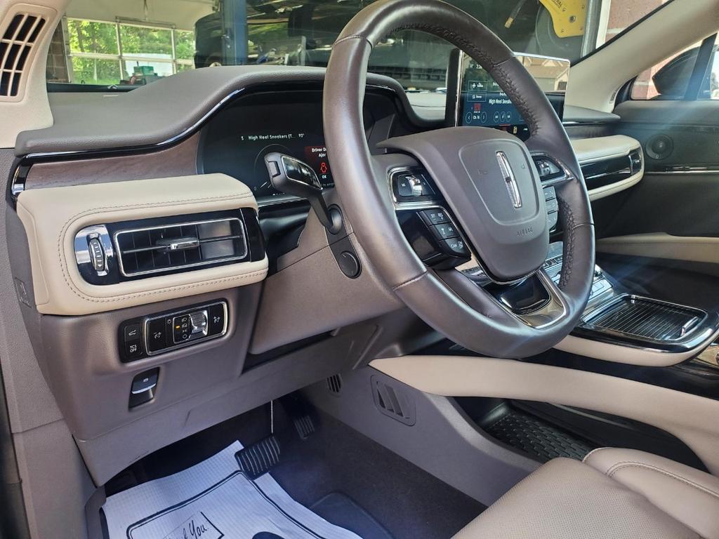 used 2023 Lincoln Nautilus car, priced at $35,995