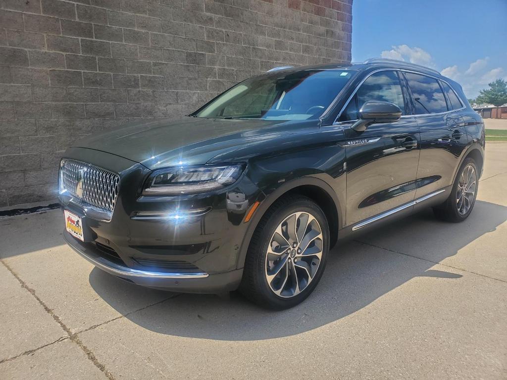 used 2023 Lincoln Nautilus car, priced at $35,995