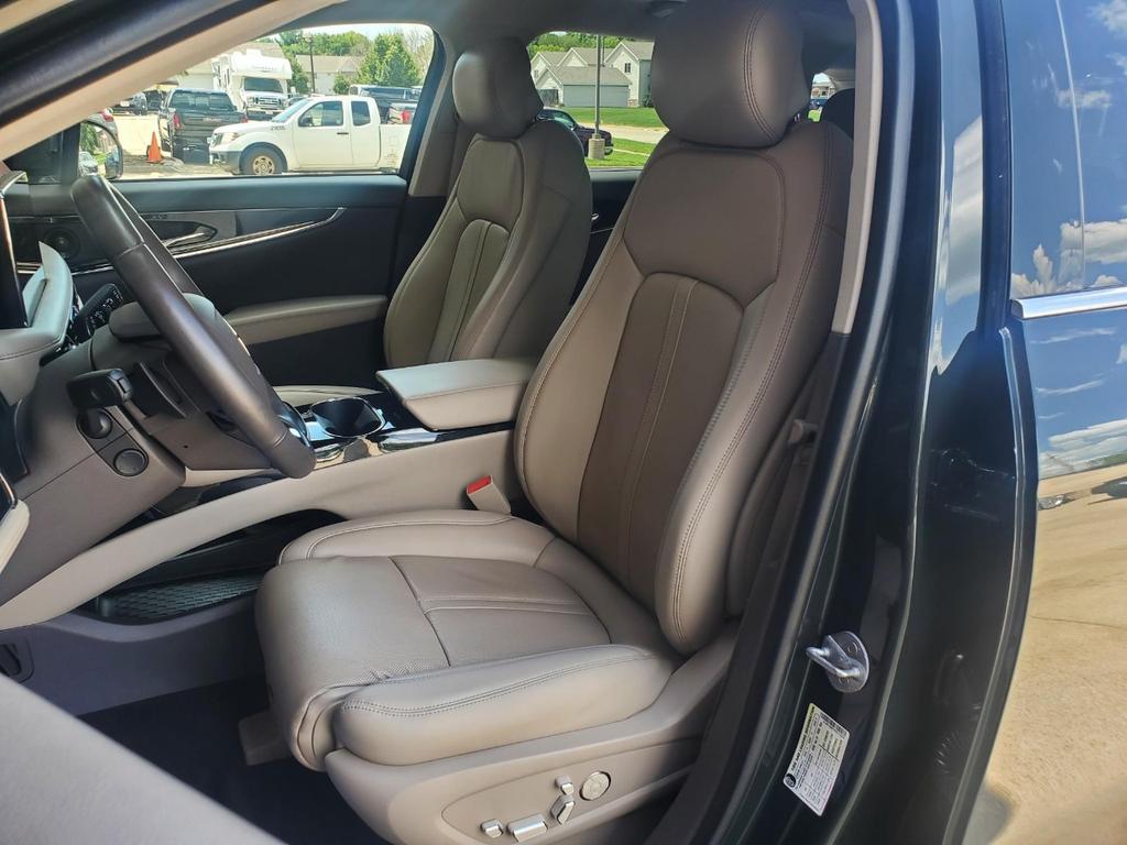 used 2023 Lincoln Nautilus car, priced at $35,995