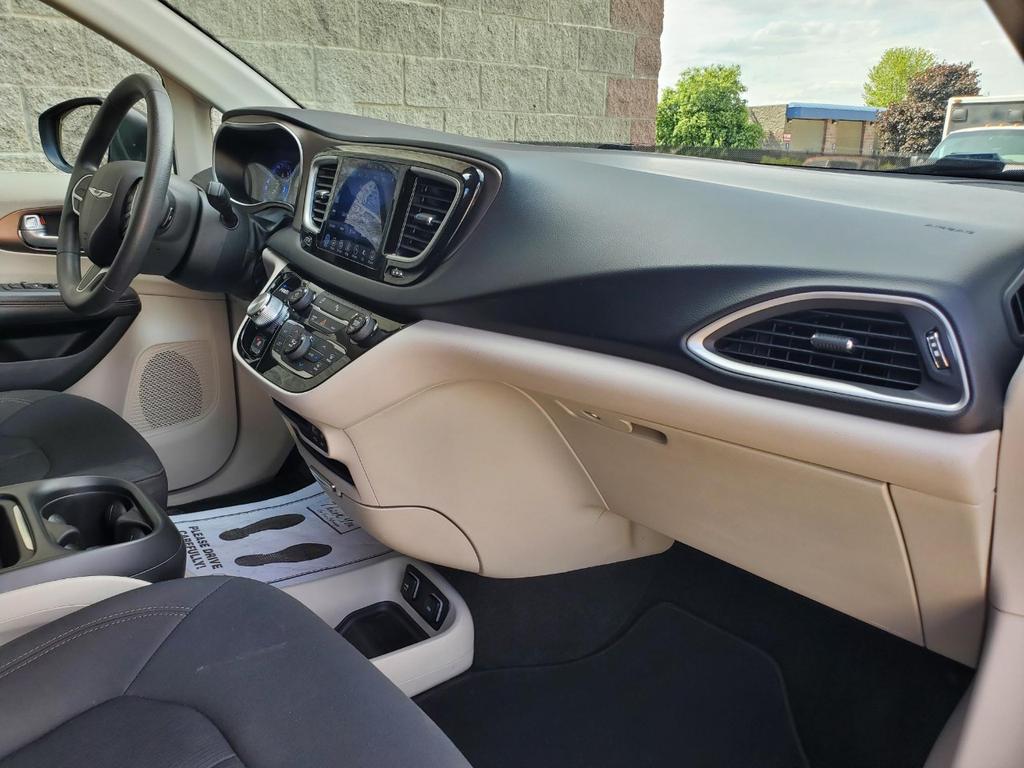 used 2017 Chrysler Pacifica car, priced at $11,995
