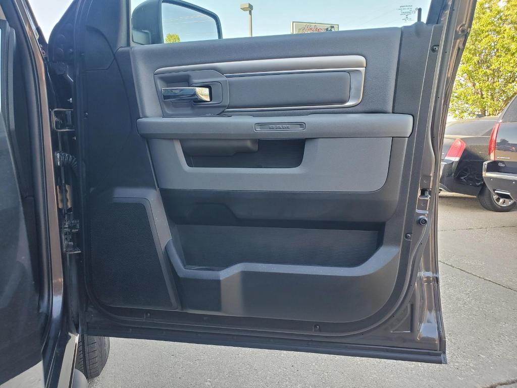used 2020 Ram 1500 Classic car, priced at $19,995