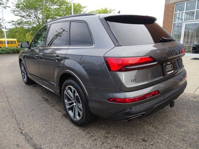 new 2025 Audi Q7 car, priced at $71,070