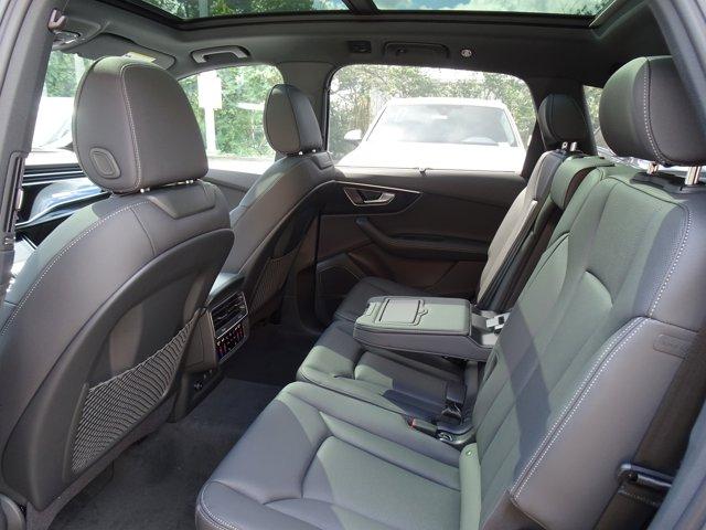 new 2025 Audi Q7 car, priced at $76,480