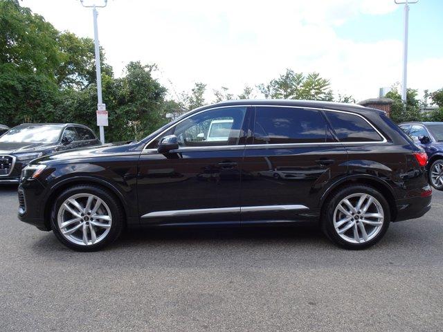 new 2025 Audi Q7 car, priced at $76,480