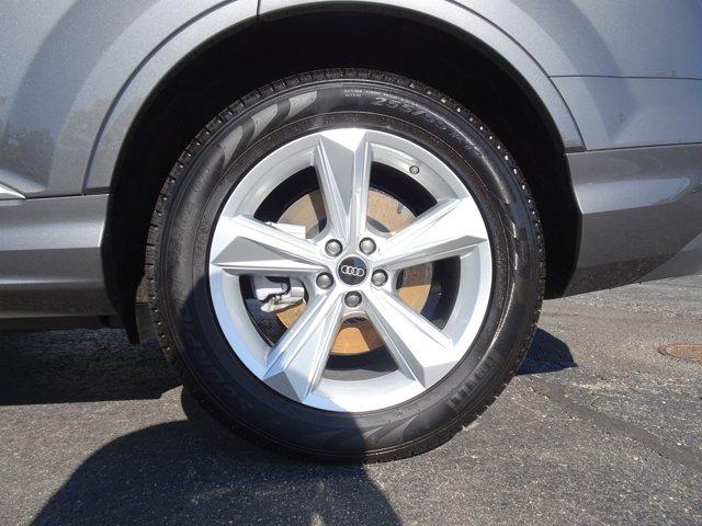 used 2025 Audi Q7 car, priced at $59,900