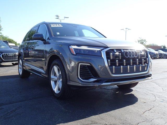 used 2025 Audi Q7 car, priced at $59,900