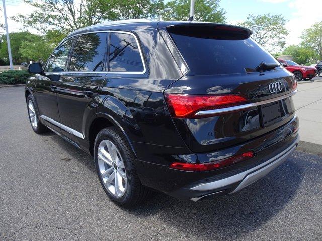 new 2025 Audi Q7 car, priced at $65,650