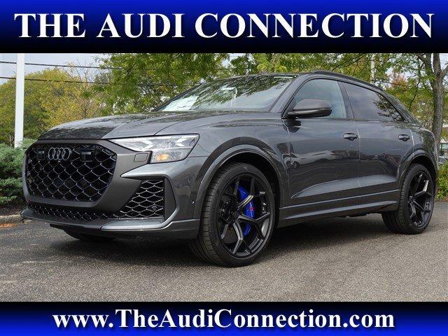 new 2026 Audi RS Q8 car, priced at $156,690