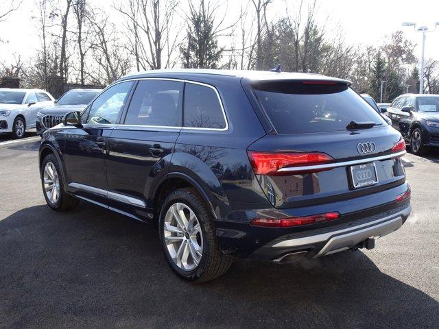 new 2025 Audi Q7 car, priced at $75,595