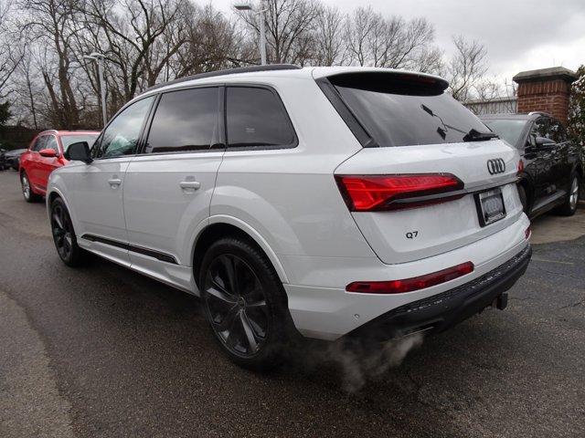 new 2025 Audi Q7 car, priced at $85,190