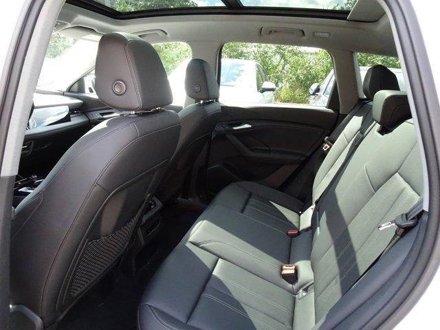 new 2025 Audi Q6 e-tron car