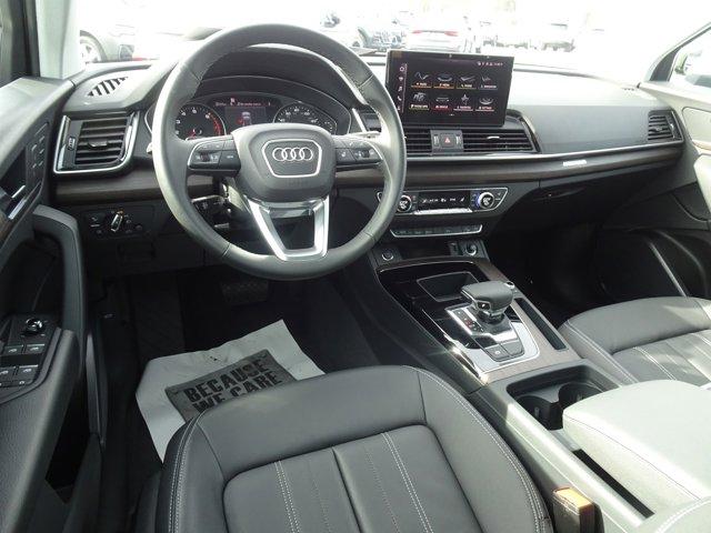 used 2024 Audi Q5 car, priced at $40,900