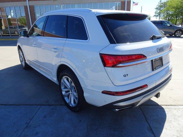 new 2025 Audi Q7 car, priced at $75,800