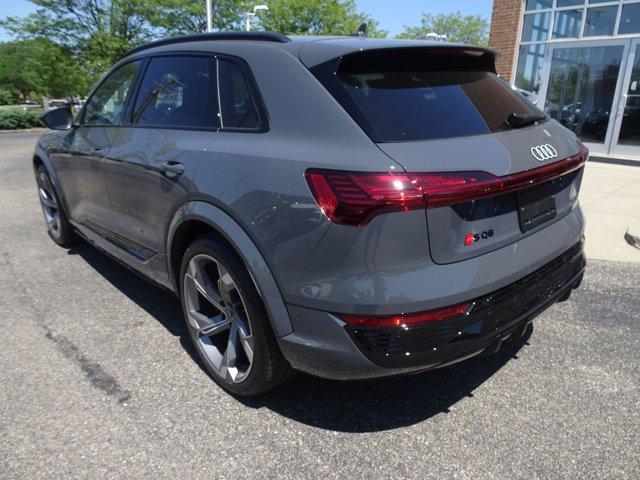 new 2024 Audi SQ8 e-tron car, priced at $101,690