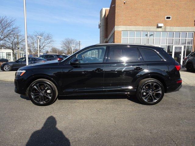 new 2025 Audi Q7 car, priced at $77,750