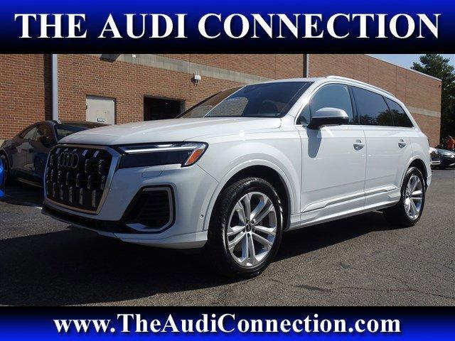 new 2025 Audi Q7 car, priced at $75,745