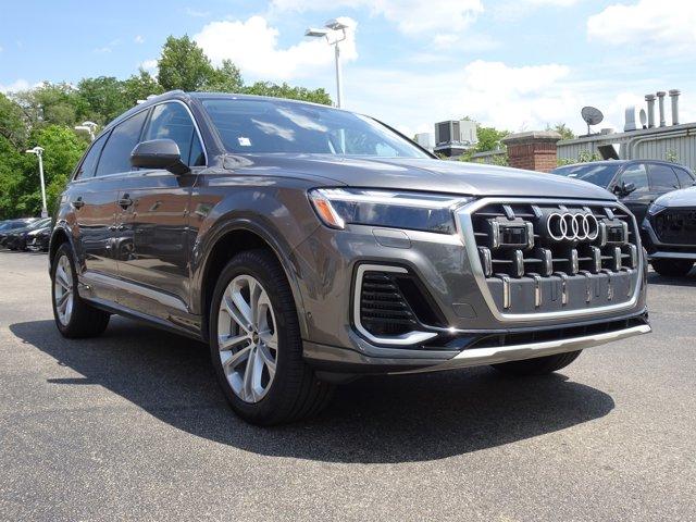 used 2025 Audi Q7 car, priced at $64,900