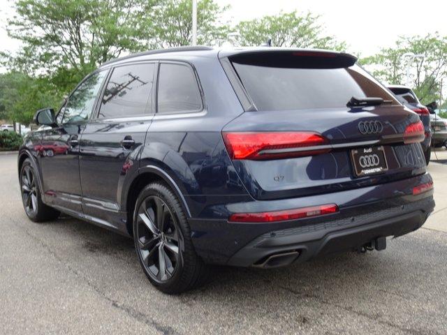 new 2025 Audi Q7 car, priced at $77,395