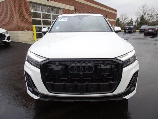 used 2025 Audi Q7 car, priced at $62,900