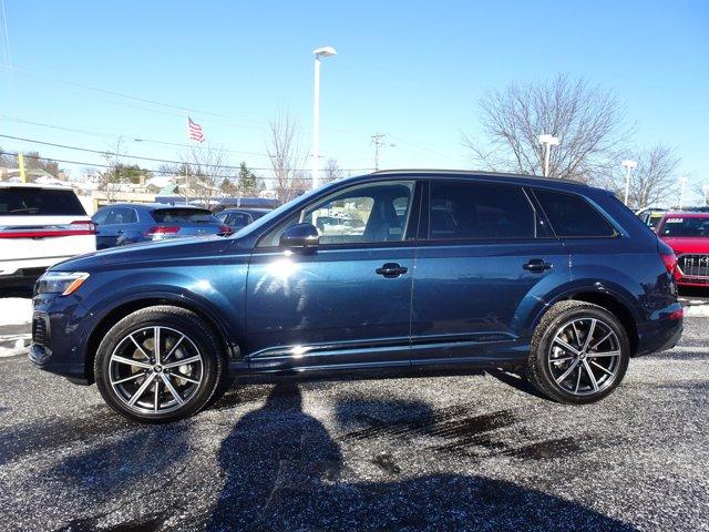 new 2025 Audi Q7 car, priced at $69,530