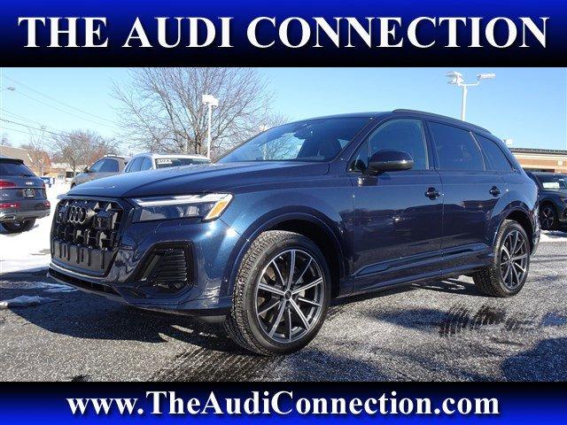 new 2025 Audi Q7 car, priced at $69,530