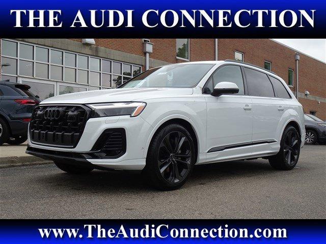 new 2025 Audi Q7 car, priced at $77,395