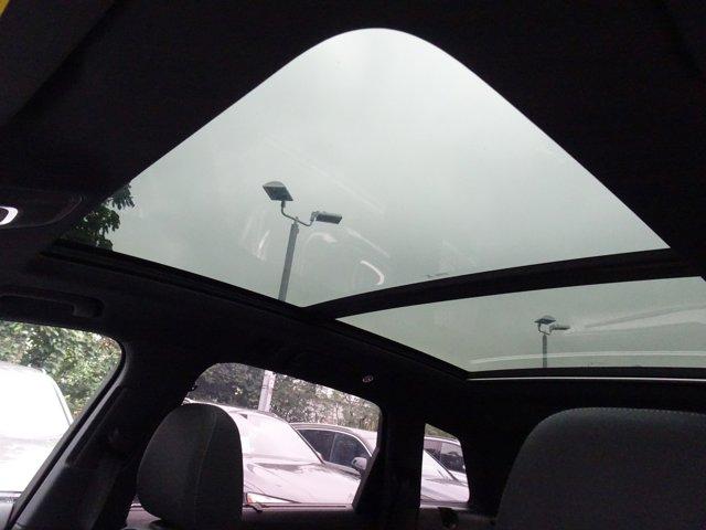 new 2025 Audi Q7 car, priced at $77,460