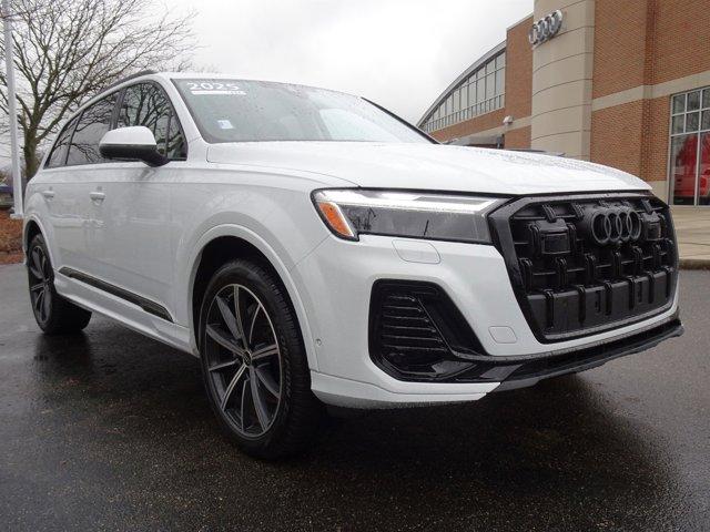 used 2025 Audi Q7 car, priced at $65,900