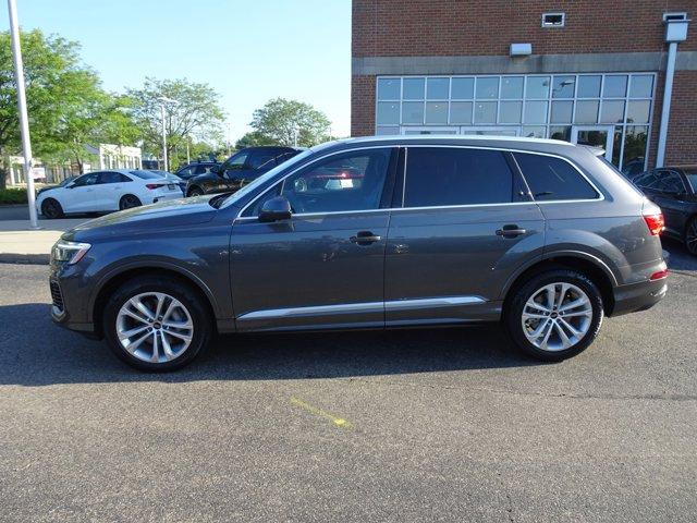 new 2025 Audi Q7 car, priced at $71,800