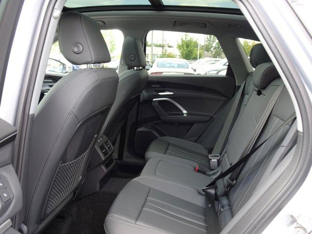 new 2025 Audi Q5 car, priced at $59,640