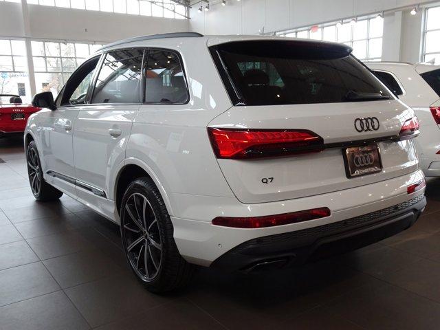 new 2025 Audi Q7 car, priced at $69,530