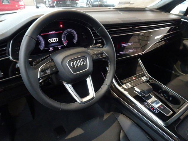 new 2025 Audi Q7 car, priced at $69,530