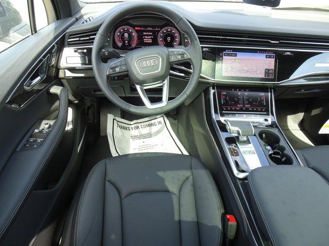 new 2025 Audi Q7 car, priced at $76,350
